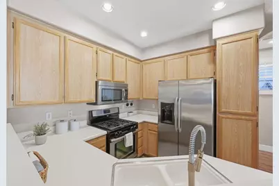 581 Silver Berry Place, Encinitas, CA 92024 - Photo 7