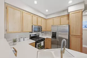 581 Silver Berry Pl, Encinitas, CA 92024 - Photo 7