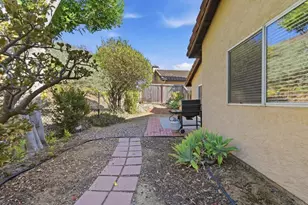 1832 Loreto, Escondido, CA 92027 - Photo 27