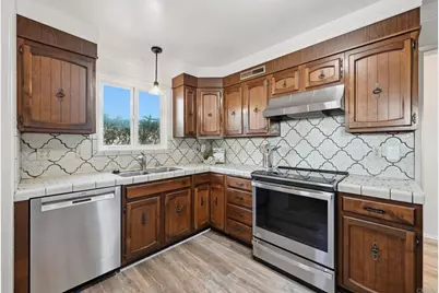 8851 Sovereign Road, San Diego, CA 92123 - Photo 11