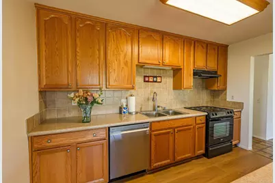 3159 Blackwell Drive, Vista, CA 92084 - Photo 5