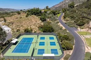8975 Lawrence Welk Dr, Escondido, CA 92026 - Photo 29