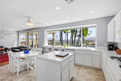 5205 Palmera Drive, Oceanside, CA 92056 - Photo 15