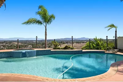 5205 Palmera Drive, Oceanside, CA 92056 - Photo 3