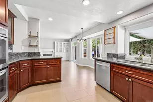 10168 Diamond Head Ct, Spring Valley, CA 91977 - Photo 11