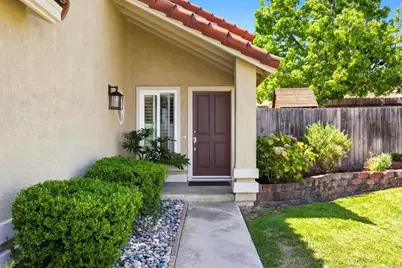 1702 Avenida Vista Labera, Oceanside, CA 92056 - Photo 3