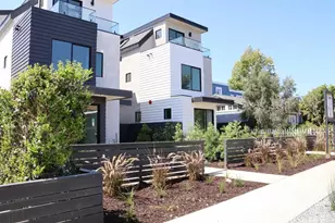 4060 4062 Haines St, San Diego, CA 92109 - Photo 3