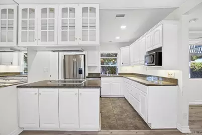 183 Sandberg Street, Thousand Oaks, CA 91360 - Photo 11