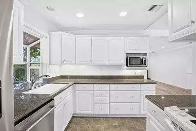 183 Sandberg Street, Thousand Oaks, CA 91360 - Photo 13