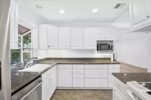 183 Sandberg St, Thousand Oaks, CA 91360 - Photo 13