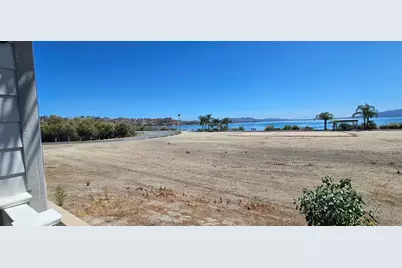 32000 Riverside Drive #J5, Lake Elsinore, CA 92530 - Photo 15