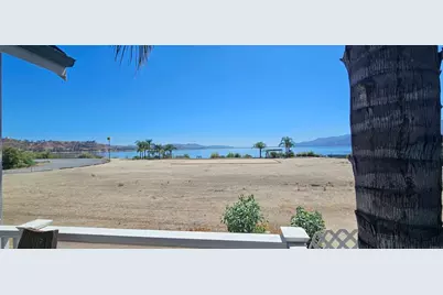 32000 Riverside Drive #J5, Lake Elsinore, CA 92530 - Photo 11