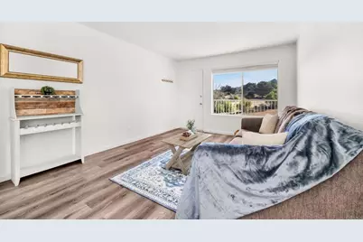 27739 Mountain Meadow Road #8, Escondido, CA 92027 - Photo 3