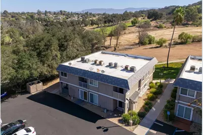 27739 Mountain Meadow Road #8, Escondido, CA 92027 - Photo 17