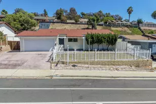 13553 Carriage Rd, Poway, CA 92064 - Photo 3