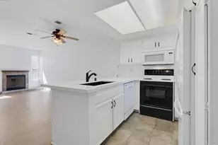 9270 Towne Centre Dr, San Diego, CA 92121 - Photo 9