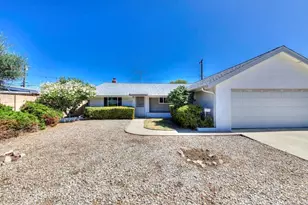 2228 Maple St, Costa Mesa, CA 92627 - Photo 3