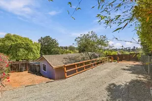919 Valley Dr, Vista, CA 92084 - Photo 57