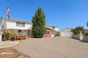 1701 Acacia Ln, Fallbrook, CA 92028 - Photo 1