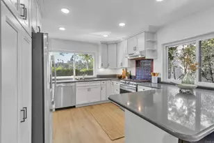 5524 Caminito Herminia, La Jolla, CA 92037 - Photo 13