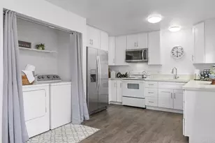 8781 Hillery Dr, San Diego, CA 92126 - Photo 9
