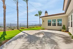 6951 Amber Ln, Carlsbad, CA 92009 - Photo 23