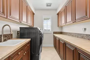 6951 Amber Ln, Carlsbad, CA 92009 - Photo 47