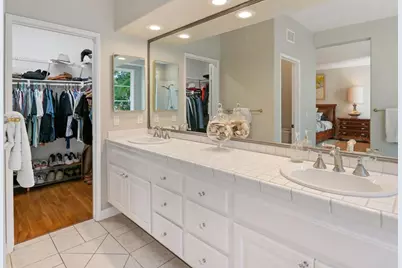 9606 Claiborne Square, La Jolla, CA 92037 - Photo 29