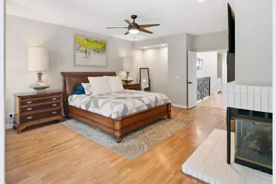 9606 Claiborne Square, La Jolla, CA 92037 - Photo 33