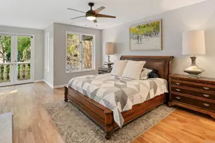 9606 Claiborne Square, La Jolla, CA 92037 - Photo 23