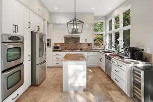9606 Claiborne Square, La Jolla, CA 92037 - Photo 15
