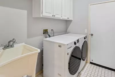 9606 Claiborne Square, La Jolla, CA 92037 - Photo 43