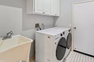 9606 Claiborne Square, La Jolla, CA 92037 - Photo 43