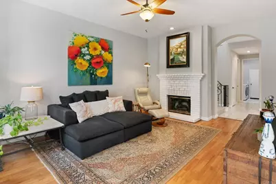 9606 Claiborne Square, La Jolla, CA 92037 - Photo 19
