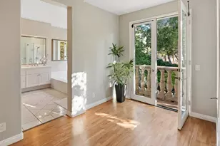 9606 Claiborne Square, La Jolla, CA 92037 - Photo 27