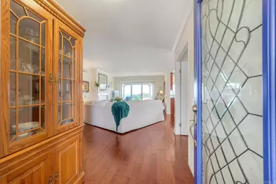 6727 Russelia Ct, Carlsbad, CA 92011 - Photo 3