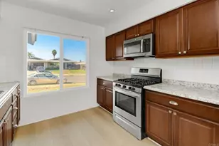 178 Harrison St, Oceanside, CA 92057 - Photo 9