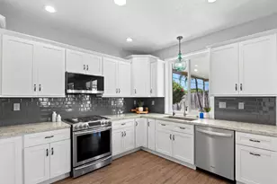 2624 Mesa Dr, Oceanside, CA 92054 - Photo 19
