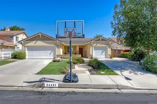24493 Corte Rojelio, Murrieta, CA 92562 - Photo 5