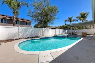 24493 Corte Rojelio, Murrieta, CA 92562 - Photo 37