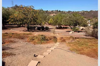 3041 Rue Montreux, Escondido, CA 92026 - Photo 17