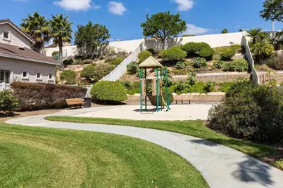 2852 Avenida Valera, Carlsbad, CA 92009 - Photo 39