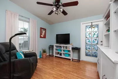 120 Brookside Lane, Oceanside, CA 92056 - Photo 11