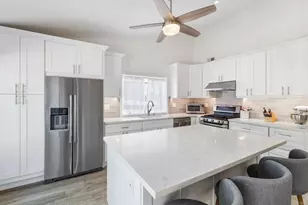 1642 Marbella Dr, Vista, CA 92081 - Photo 7