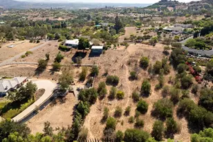 4880 San Jacinto Cir E, Fallbrook, CA 92028 - Photo 43