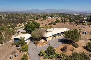4880 San Jacinto Cir E, Fallbrook, CA 92028 - Photo 1