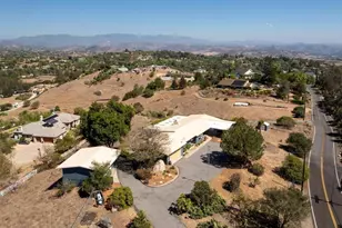 4880 San Jacinto Cir E, Fallbrook, CA 92028 - Photo 39