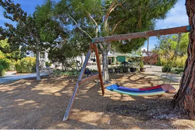 2900 Harris Drive, Vista, CA 92084 - Photo 23