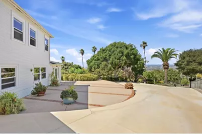 2900 Harris Drive, Vista, CA 92084 - Photo 3