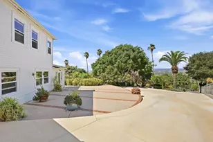 2900 Harris Dr, Vista, CA 92084 - Photo 3